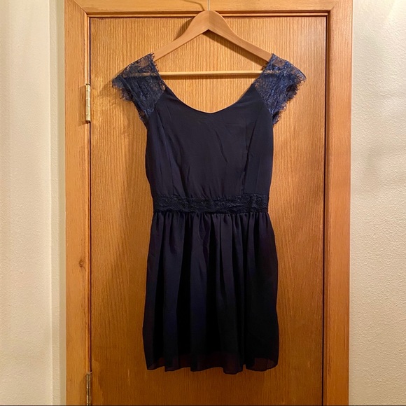 NWT! Navy Blue Lace Deep V Back Mini Dress - Picture 2 of 15
